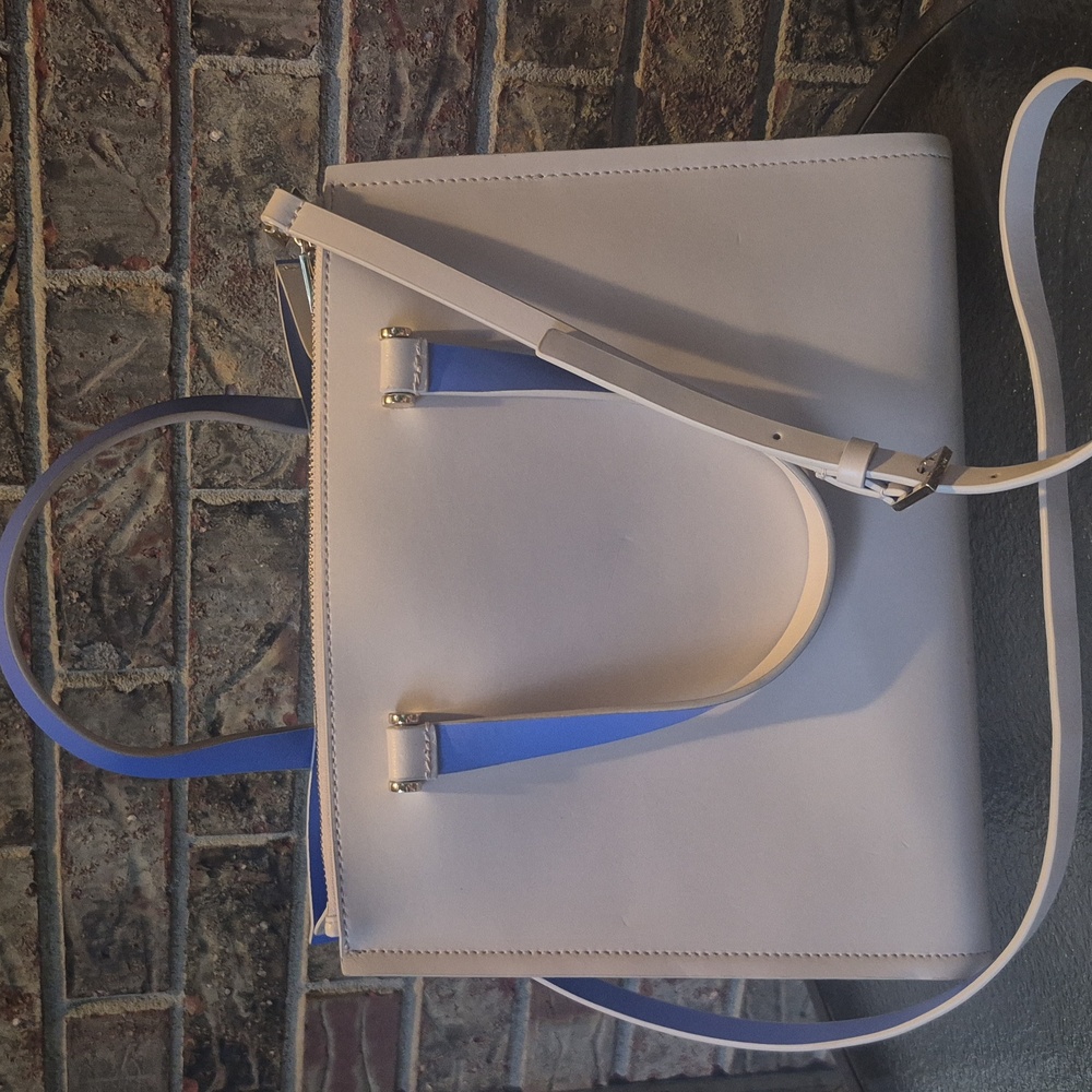 Kate Spade - Picture 2 of 12